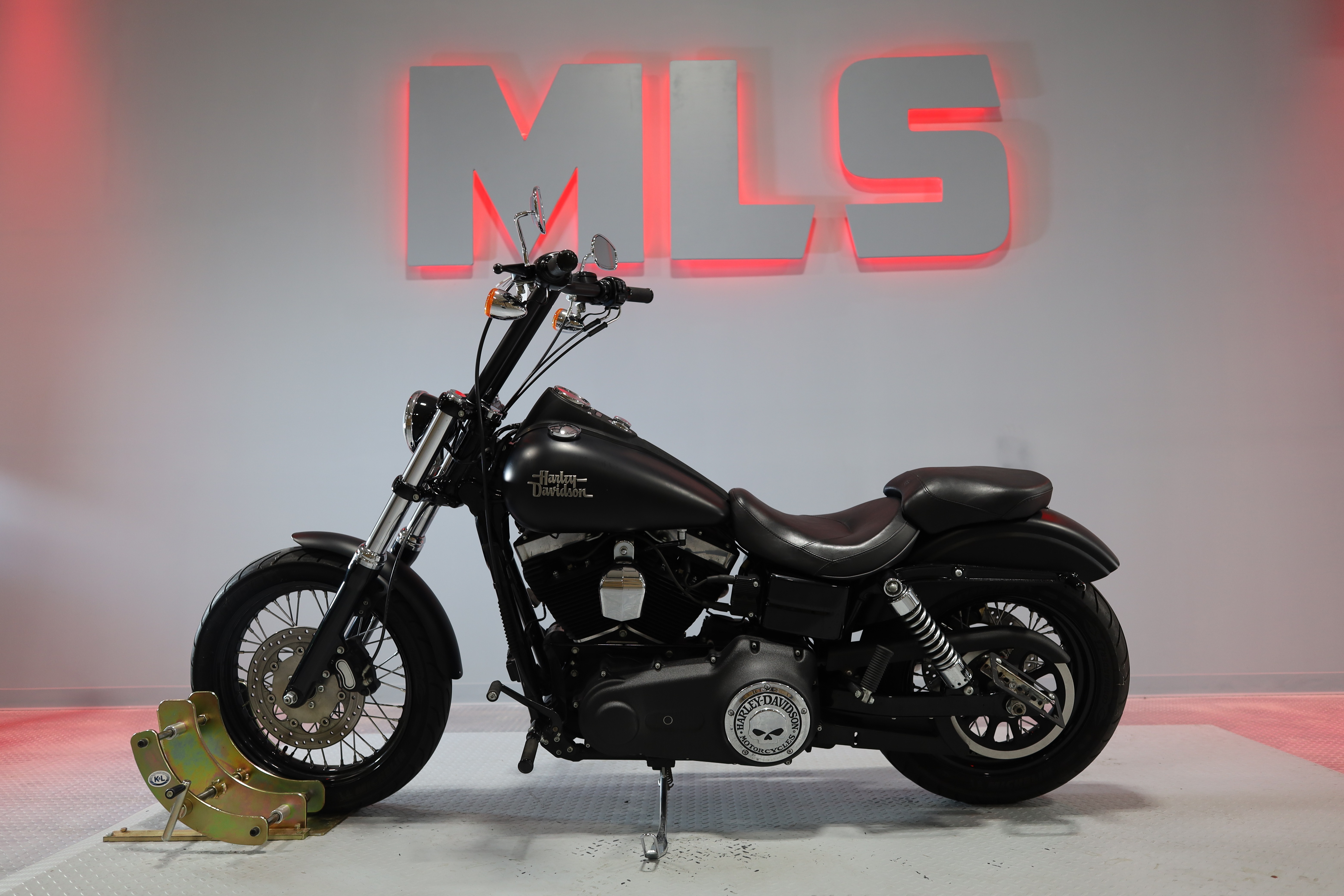 2013 Harley-Davidson Dyna® Street Bob® DYNA in Georgetown, KY