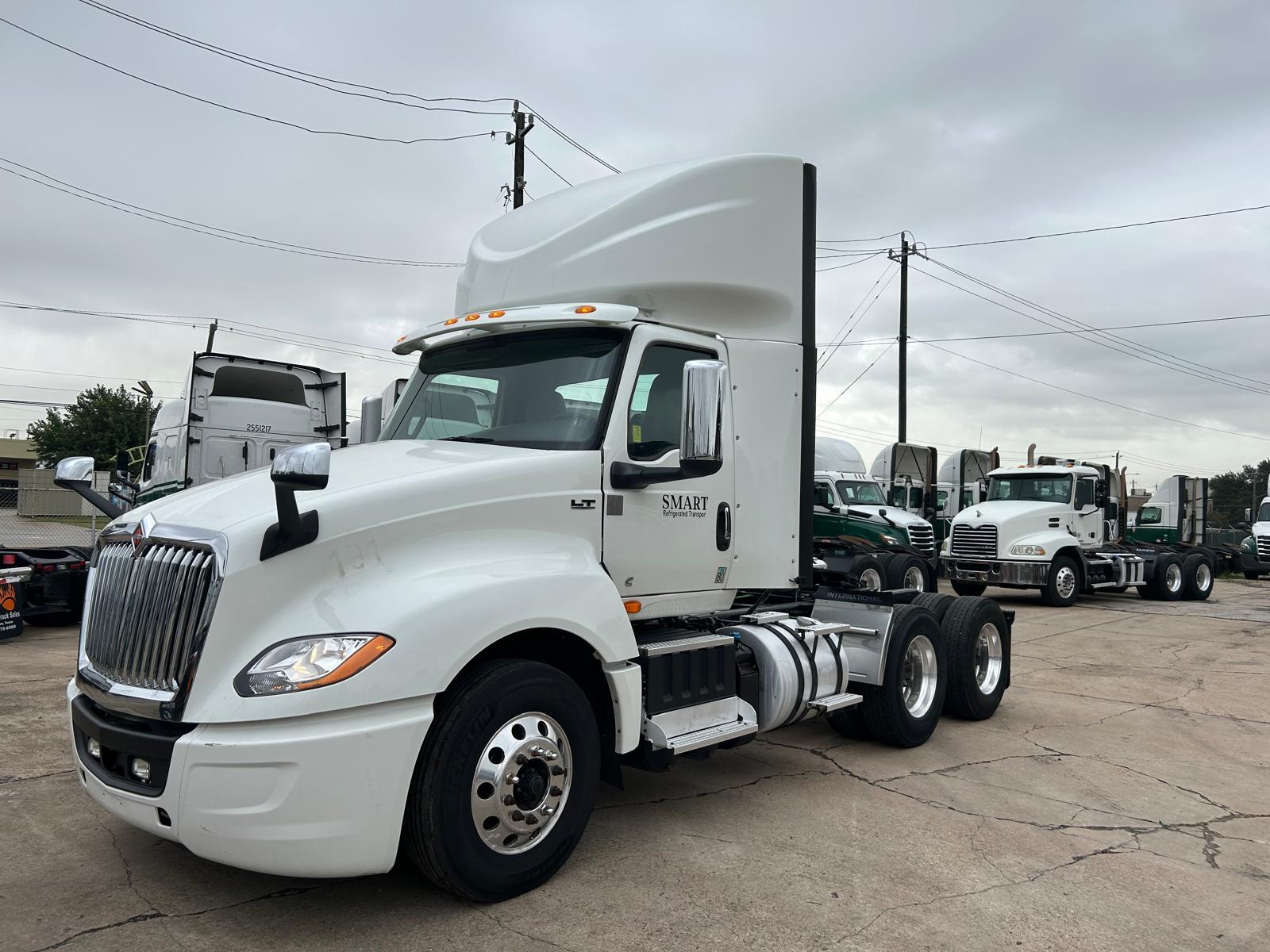 2020 INTERNATIONAL LT625 in Houston, TX