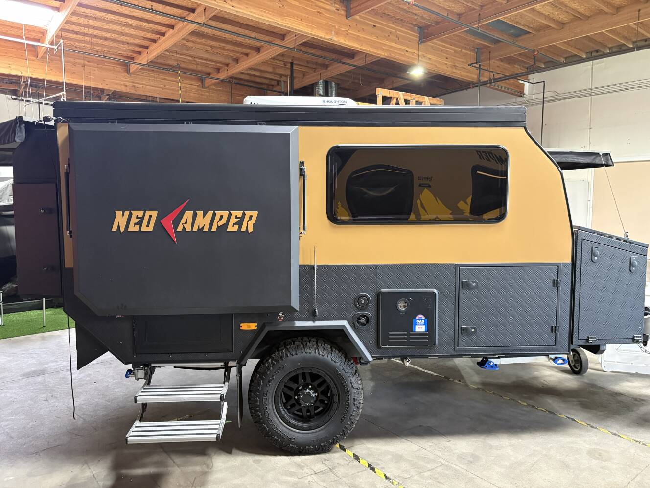 A photo of this 2026 Neo Camper Terra 500