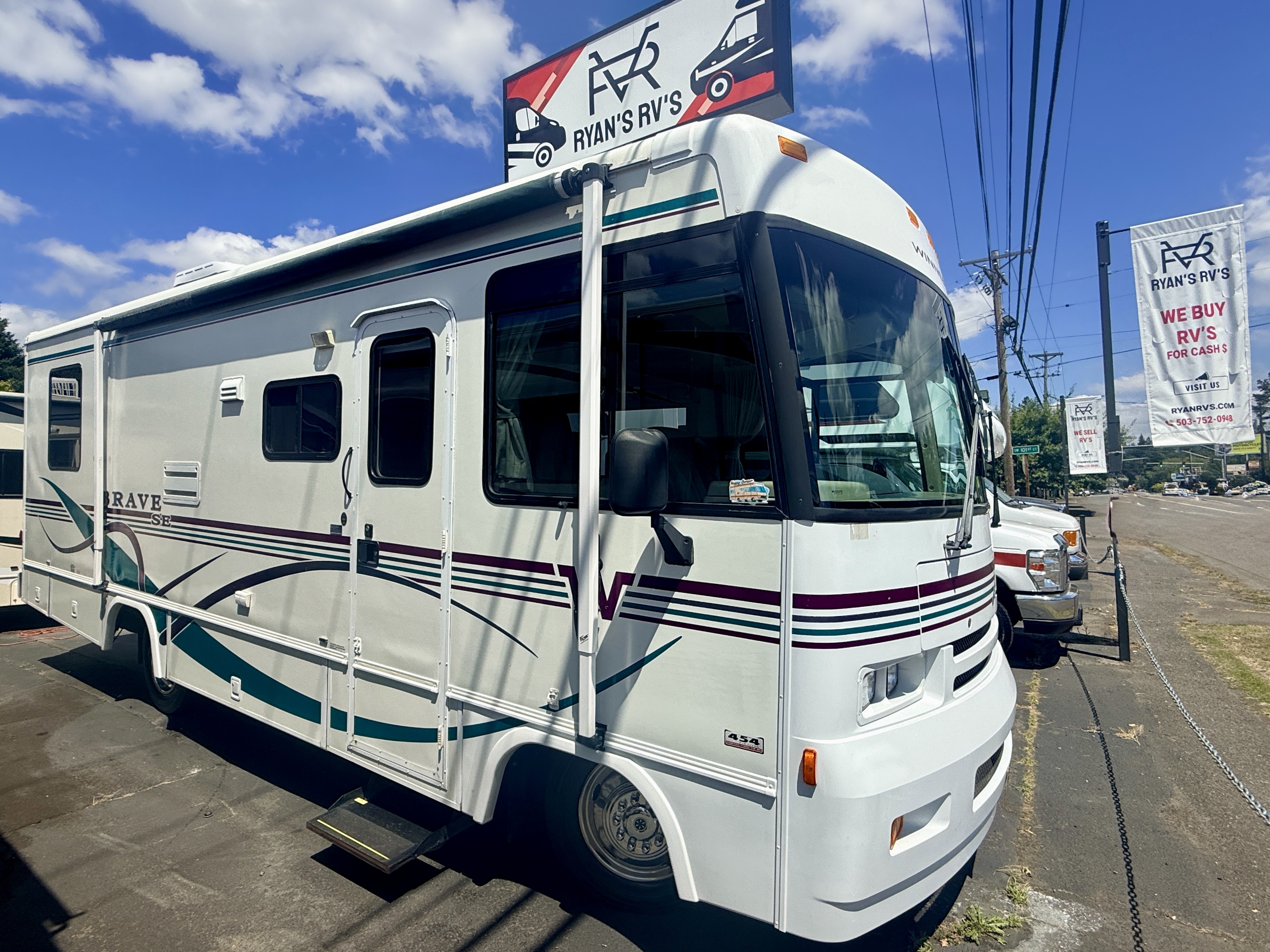 1999 Winnebago brave 26 RV