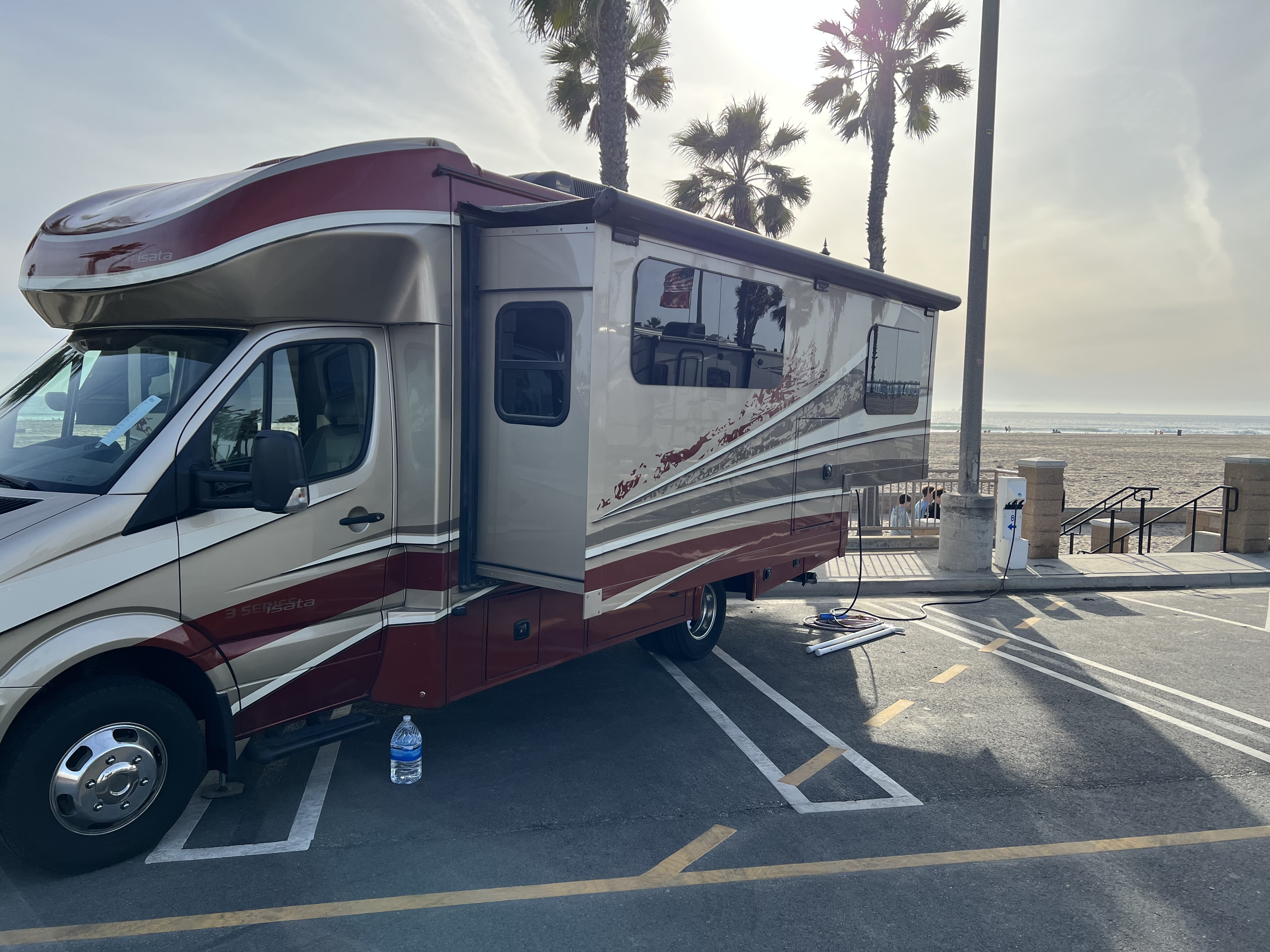 2017 Dynamax Corp ISATA 3 SERIES 24 FW in las vegas NV