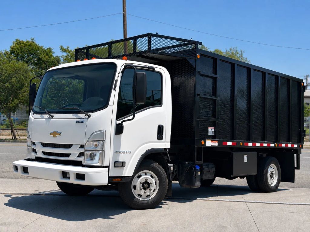 2023 CHEVROLET 4500 in Pacoima, CA