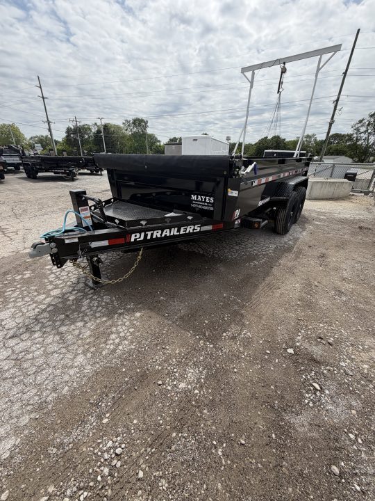 2027 PJ Trailers DL142 in Whiteland, IN