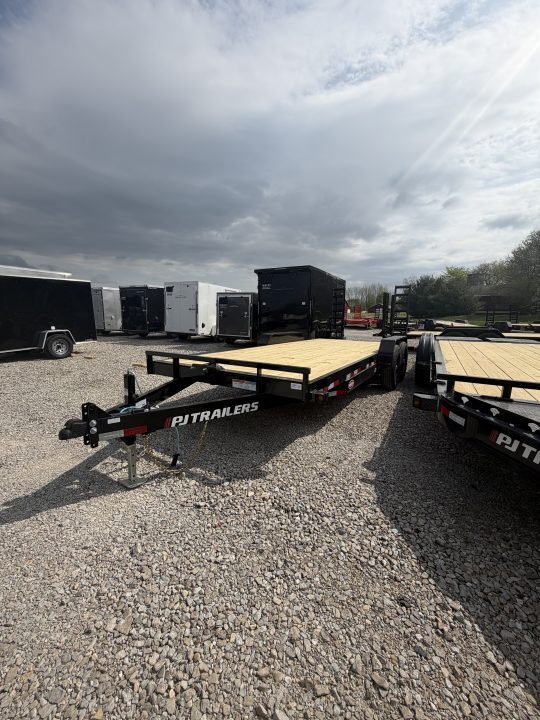 2026 PJ Trailers CC202 in Whiteland, IN