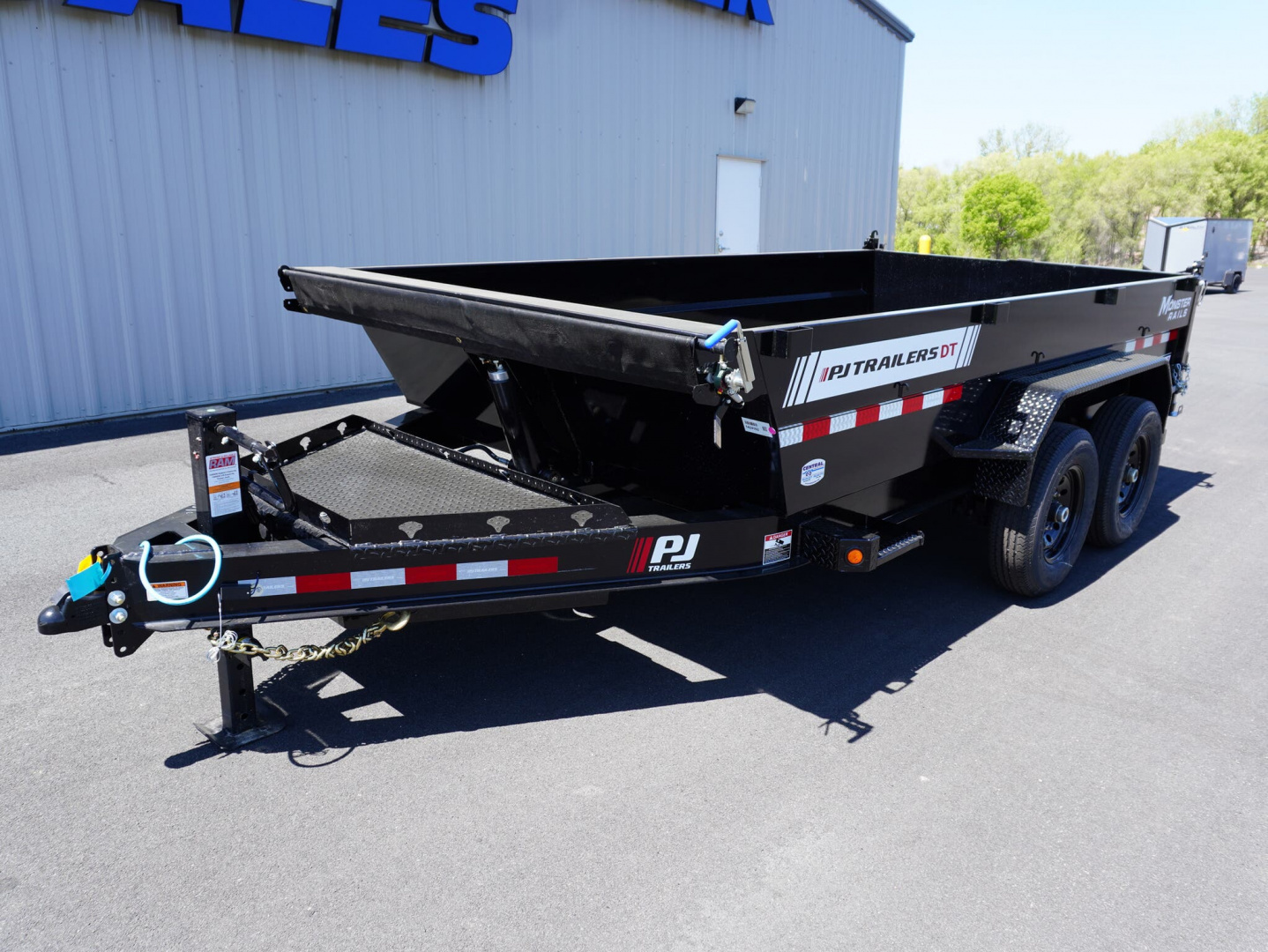 2026 PJ Trailers 83'x14ft Dump in Jordan, MN