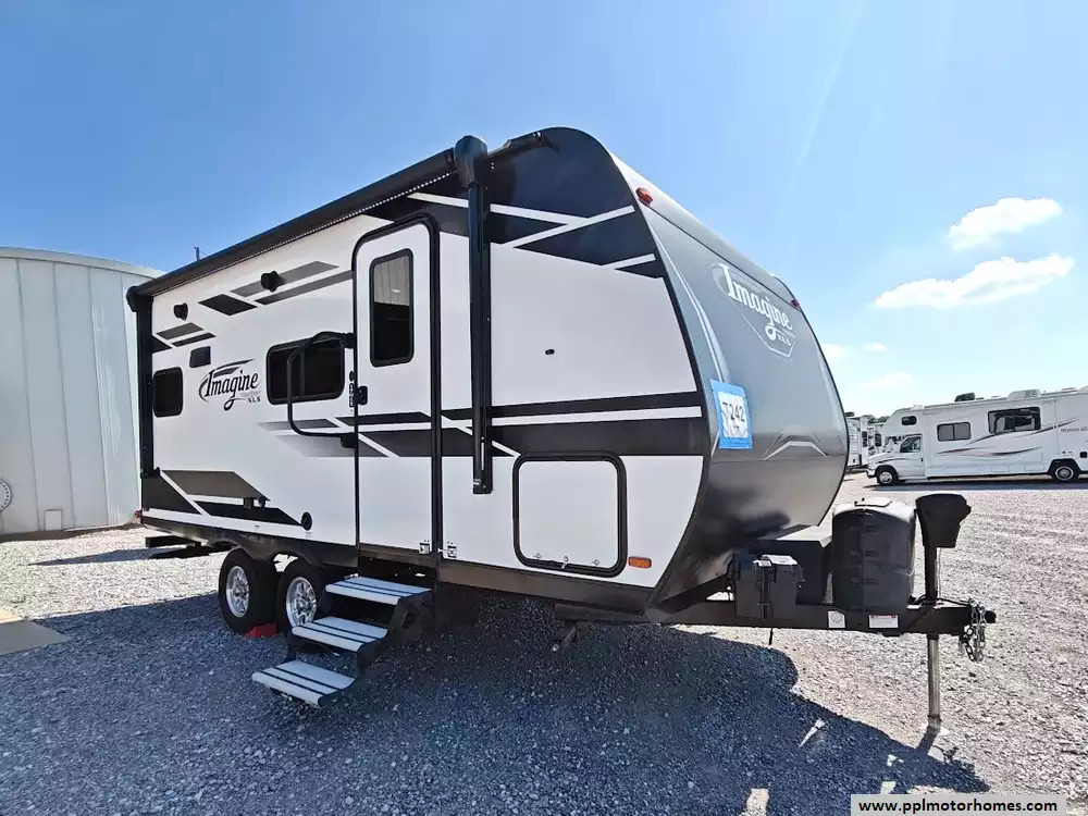 2022 Grand Design Imagine Xls 17 MKE in el reno OK