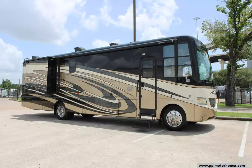 2016 Newmar Canyon Star 3710 in houston TX