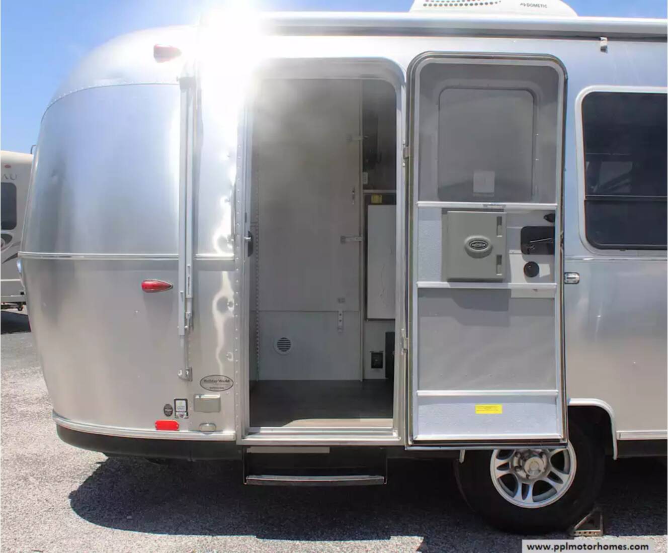 A photo of this 2018 Airstream Sport 22FB
