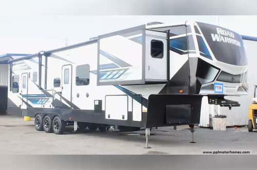 2022 Heartland Road Warrior 414 in decatur TX