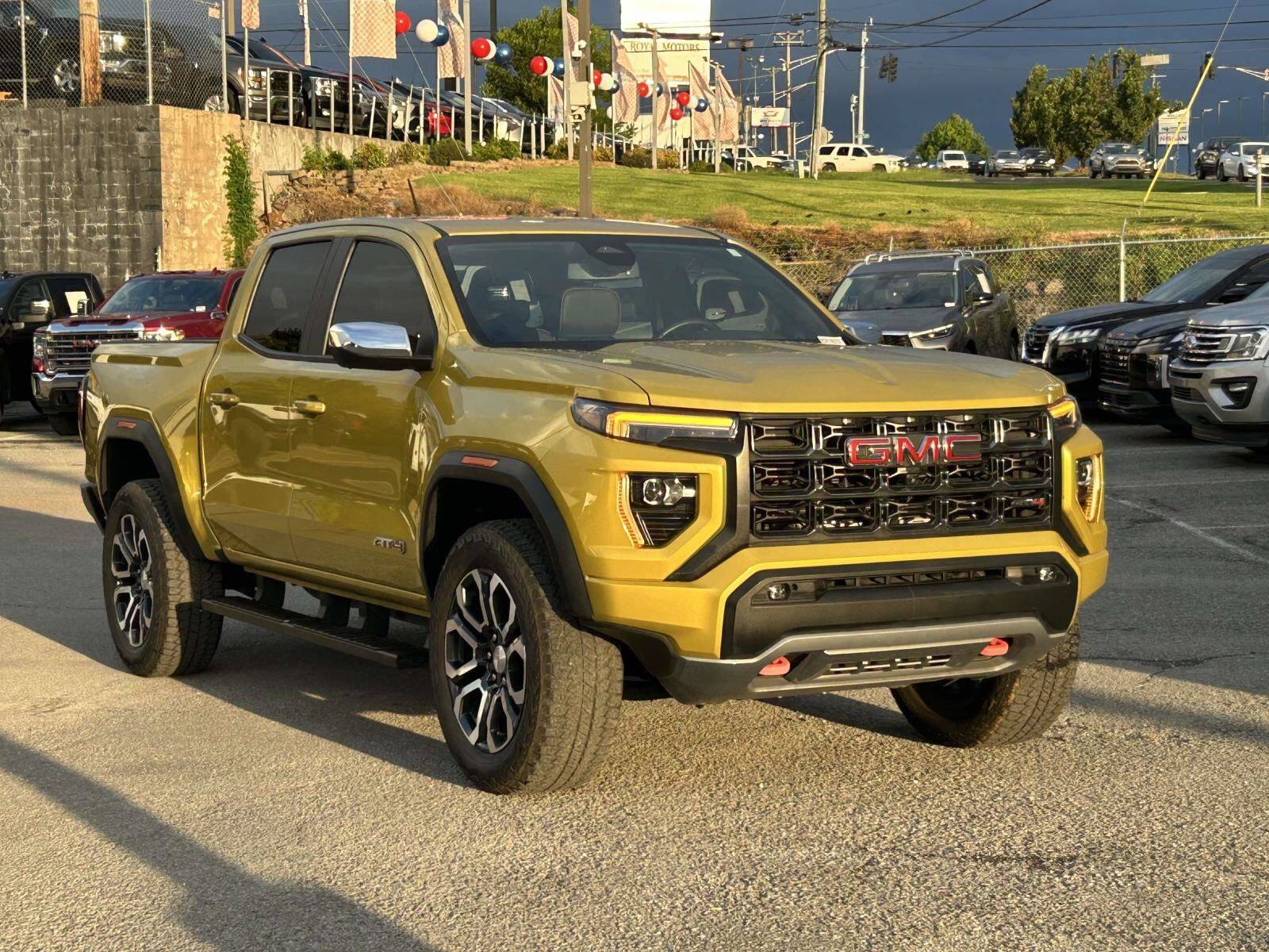 2024 GMC Canyon AT4 in Knoxville, TN