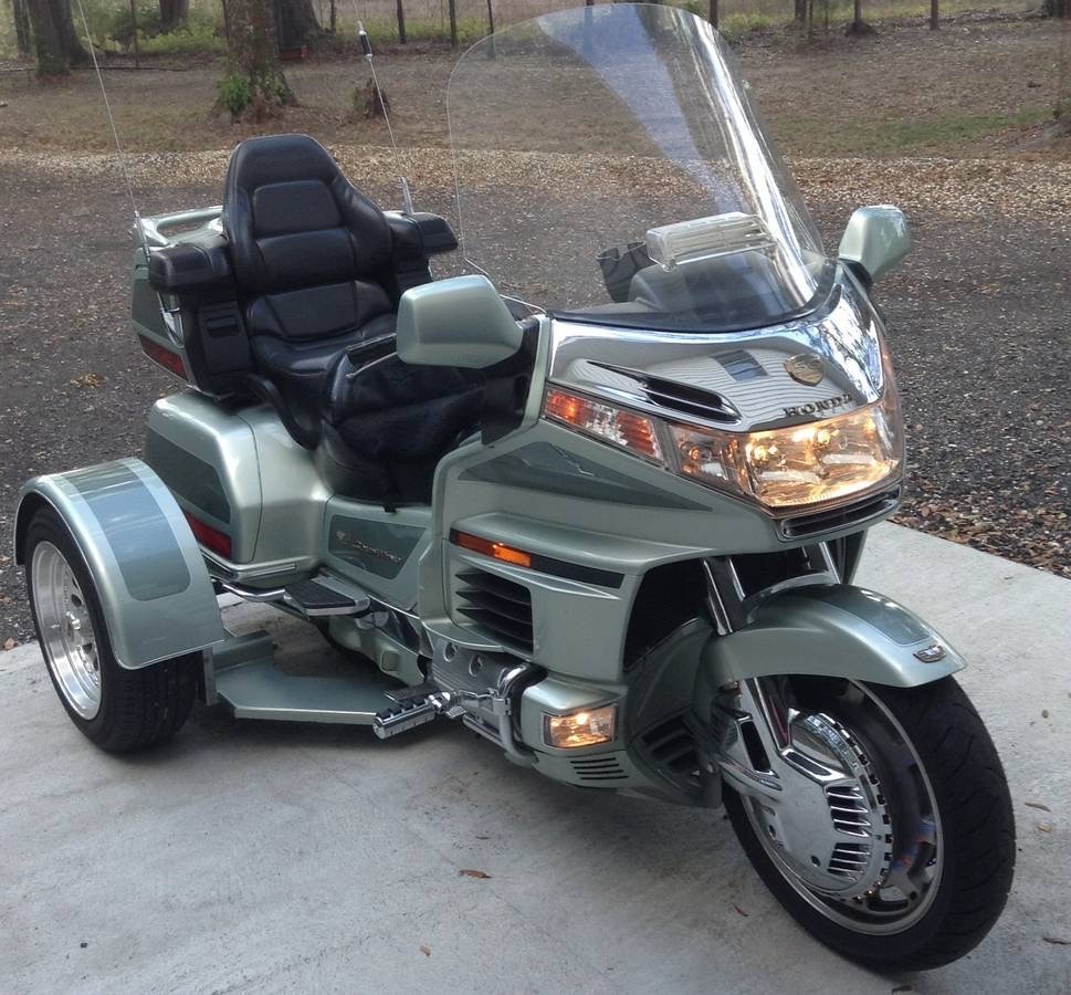 1999 Honda GOLD WING 50TH ANNIVERSARY 50TH ANNIVERSARY in Stpetersburg, FL