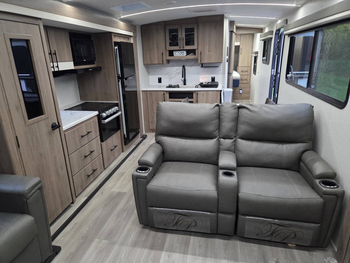 A photo of this 2024 Grand Design IMAGINE 3100RD