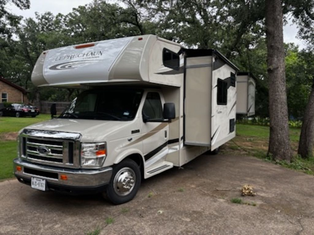 2019 Coachmen Leprechaun 260DS in arlington TX