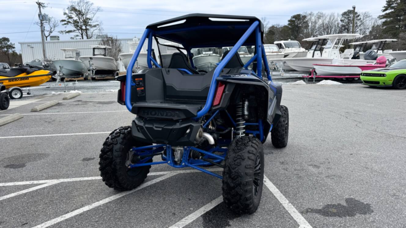 A photo of this 2024 Honda Talon 1000X FOX Live Valve