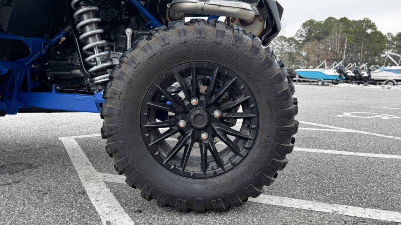 A photo of this 2024 Honda Talon 1000X FOX Live Valve