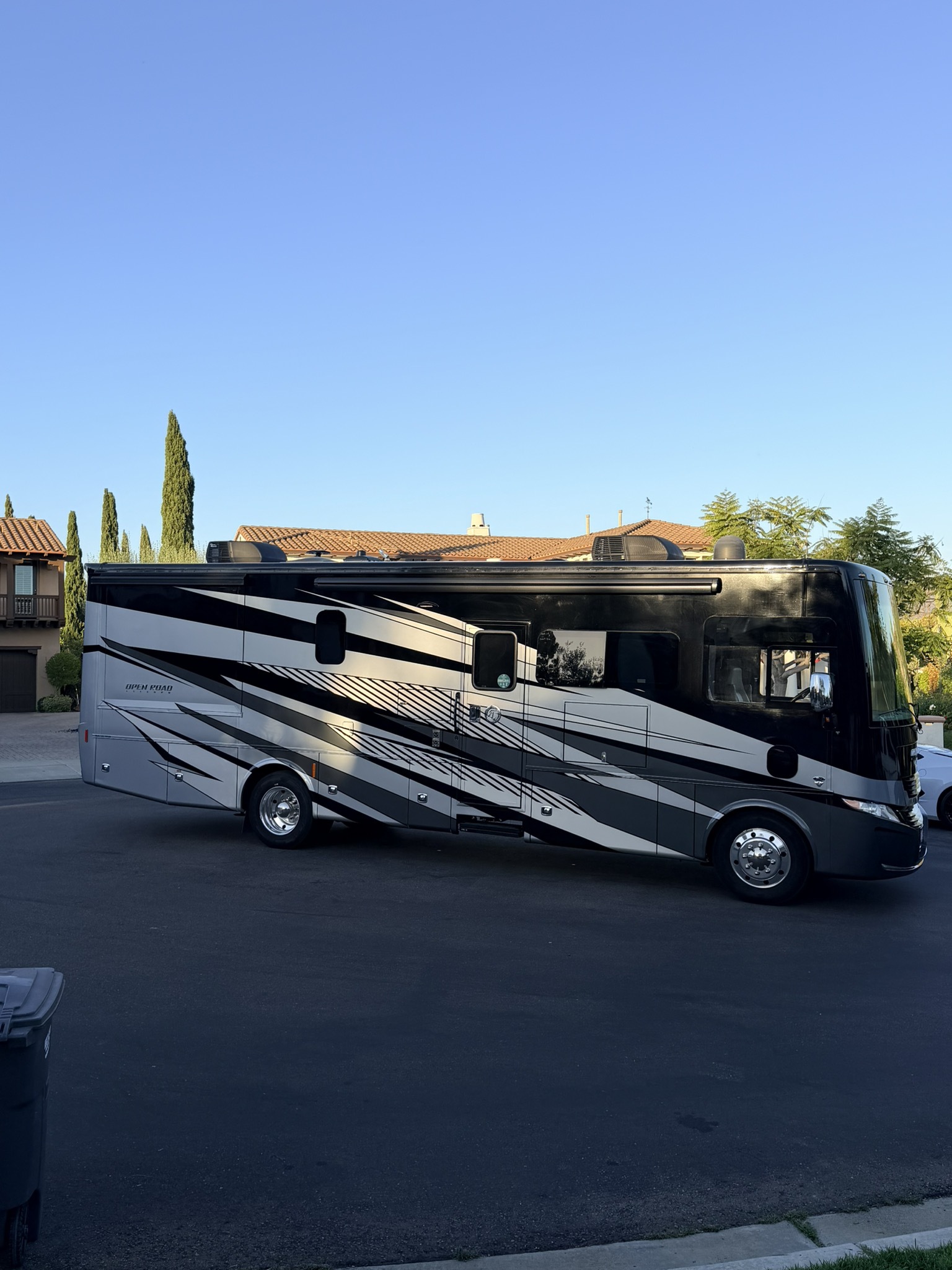 2024 Tiffin Motorhomes ALLEGRO OPEN ROAD 32FA RV