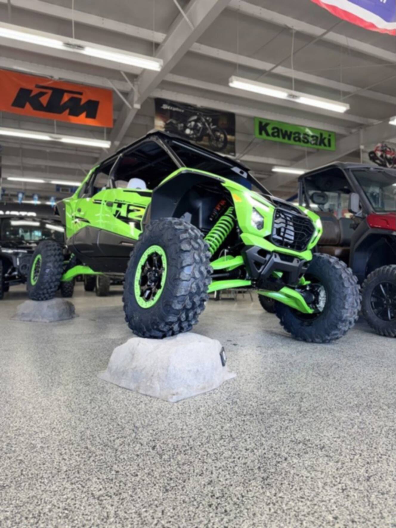 A photo of this 2026 Kawasaki Teryx5 H2 Deluxe eS