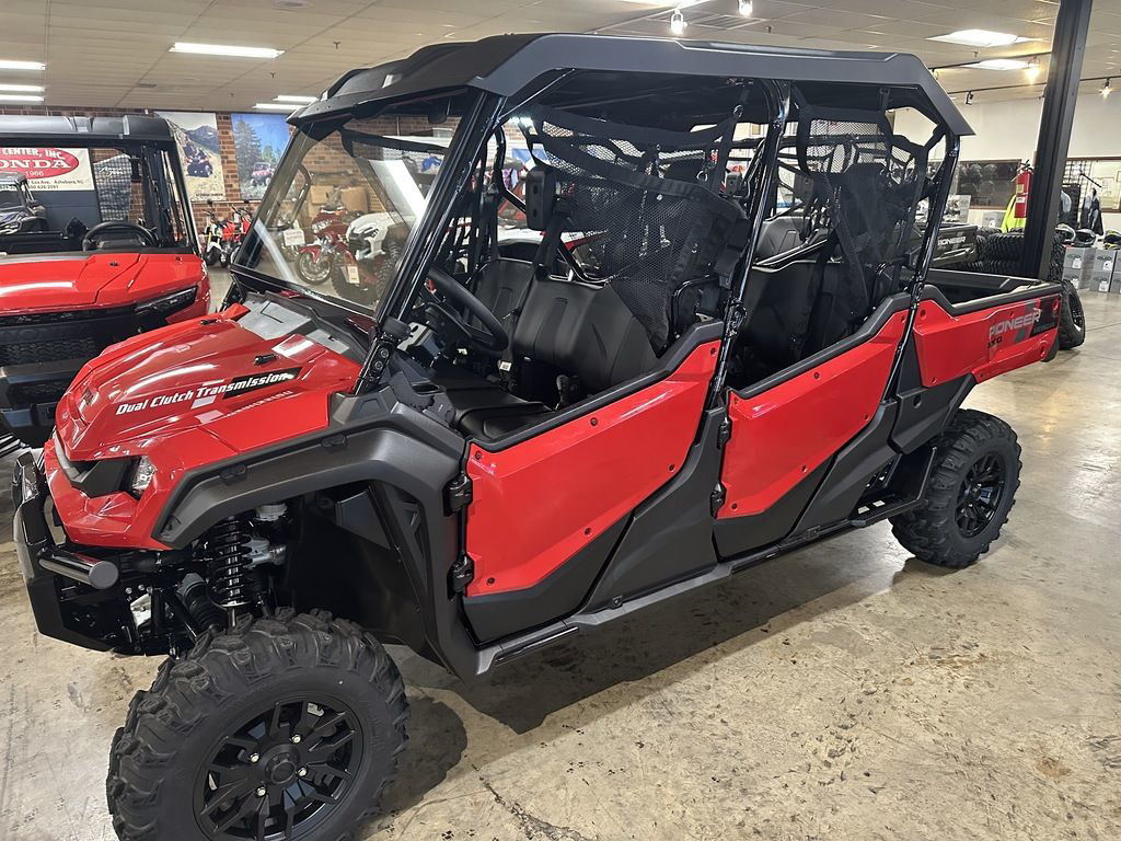 2025 Honda Pioneer 1000-6 Deluxe Crew in asheboro NC