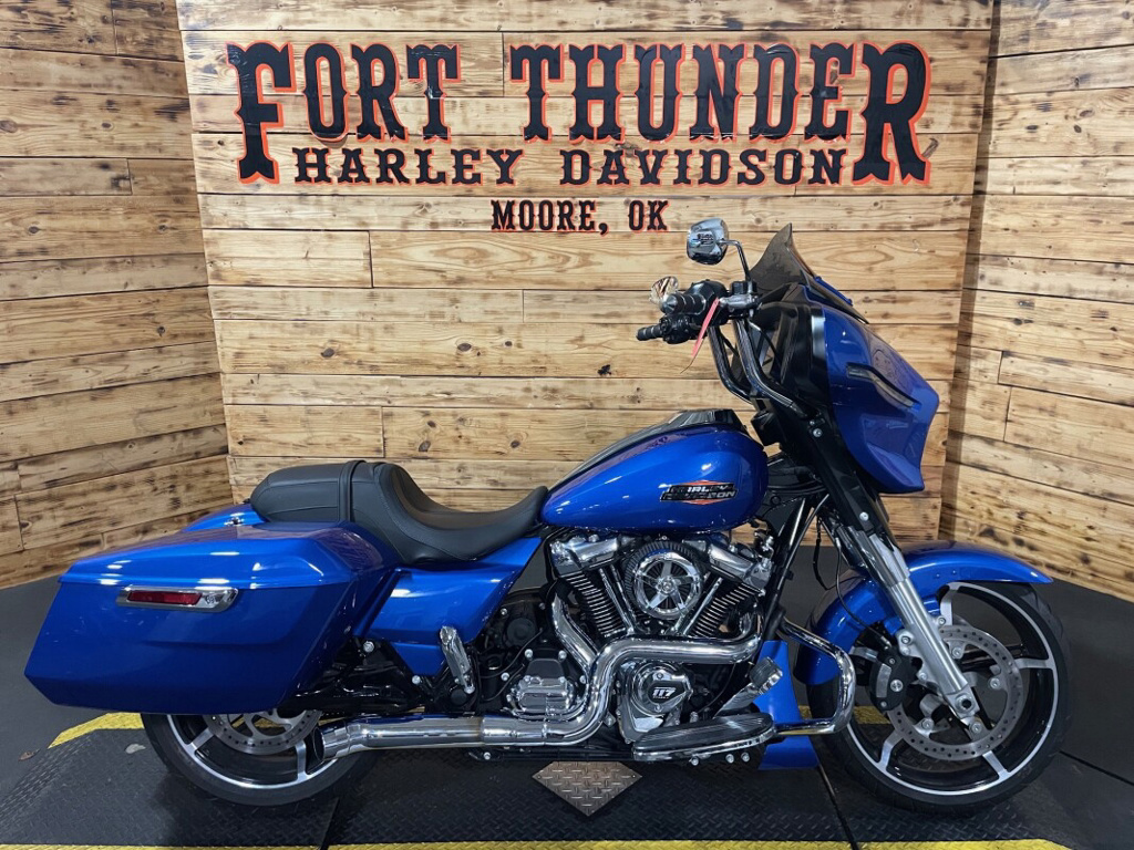 2025 Harley-Davidson Street Glide in Moore, OK