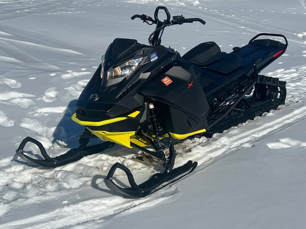 2022 Ski-Doo Summit X 850 E-TEC 165" SHOT in madison SD
