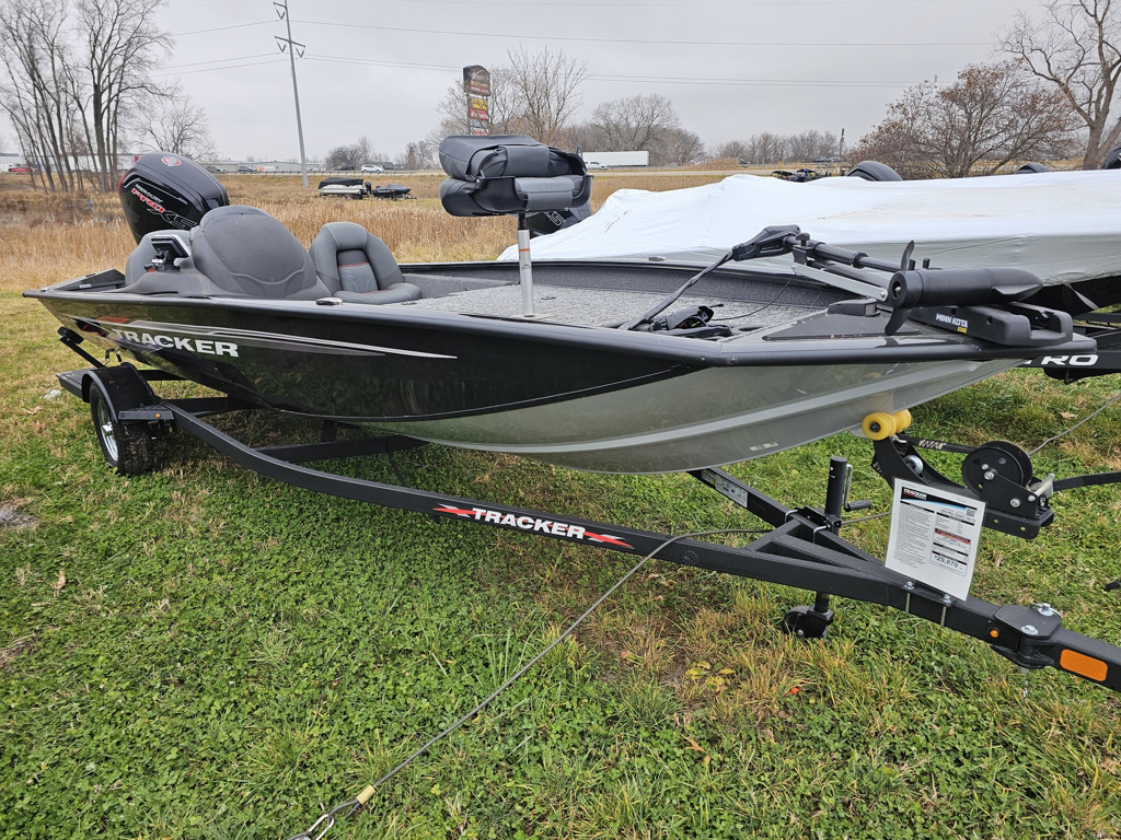 2024 Tracker Boats Pro Team 190 TX in deforest WI