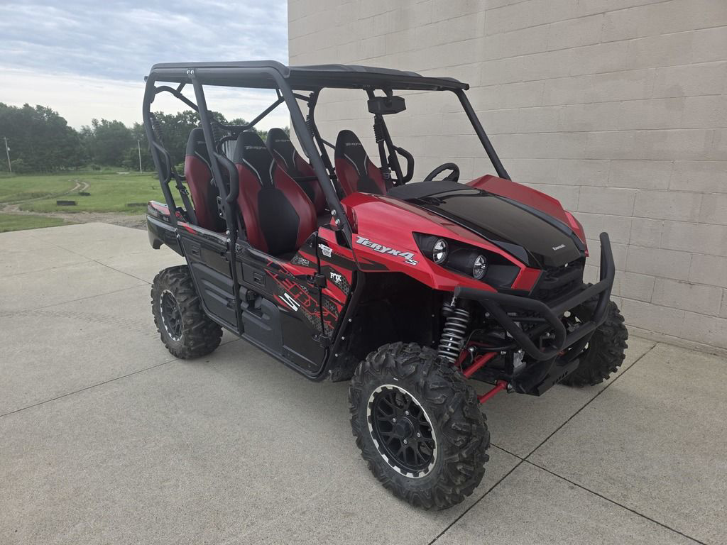 2022 Kawasaki Teryx4 S LE in coldwater MI