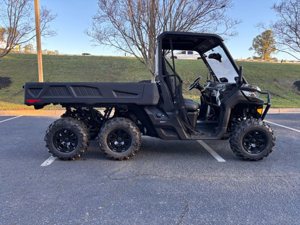2026 Can-Am Defender 6X6 XT HD10 in augusta GA