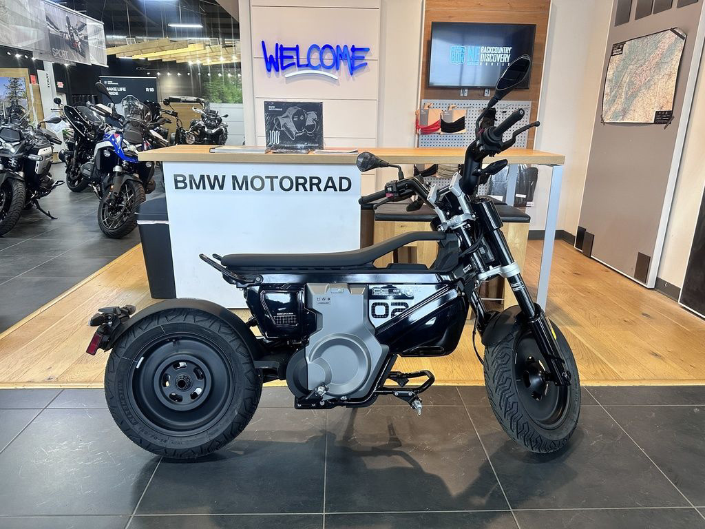 2025 BMW CE 02 Cosmic Black 02 in Huntsville, AL