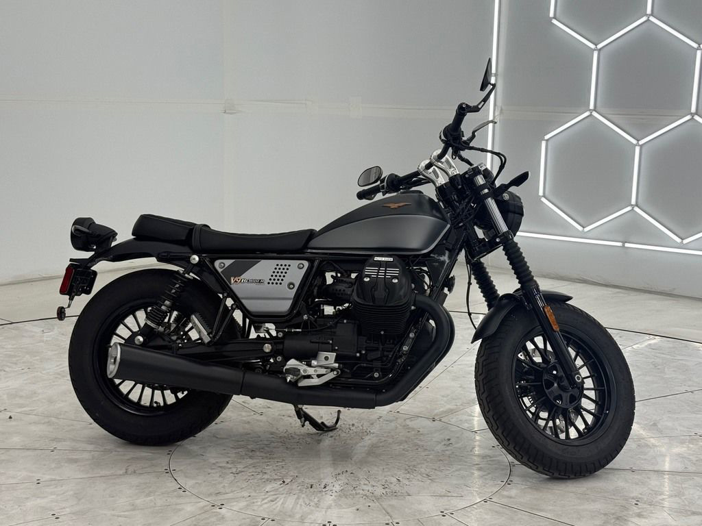 2024 Moto Guzzi V9 Bobber BOBBER in Las Vegas, NV