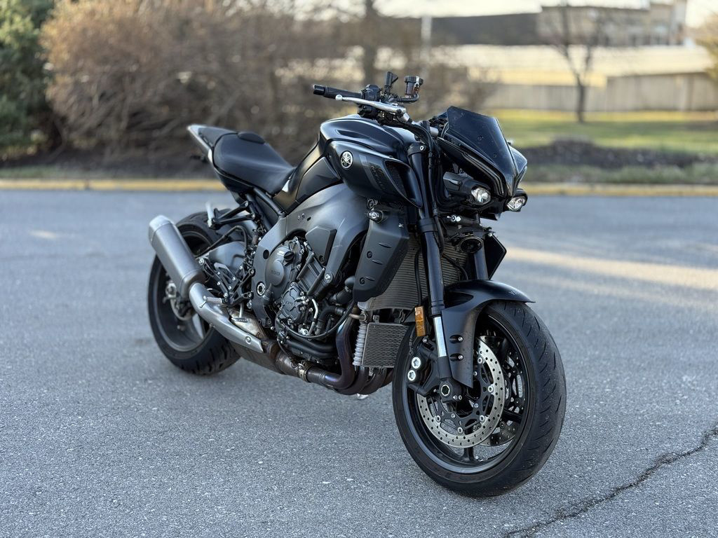 2023 Yamaha MT 10 10 in Olathe, KS