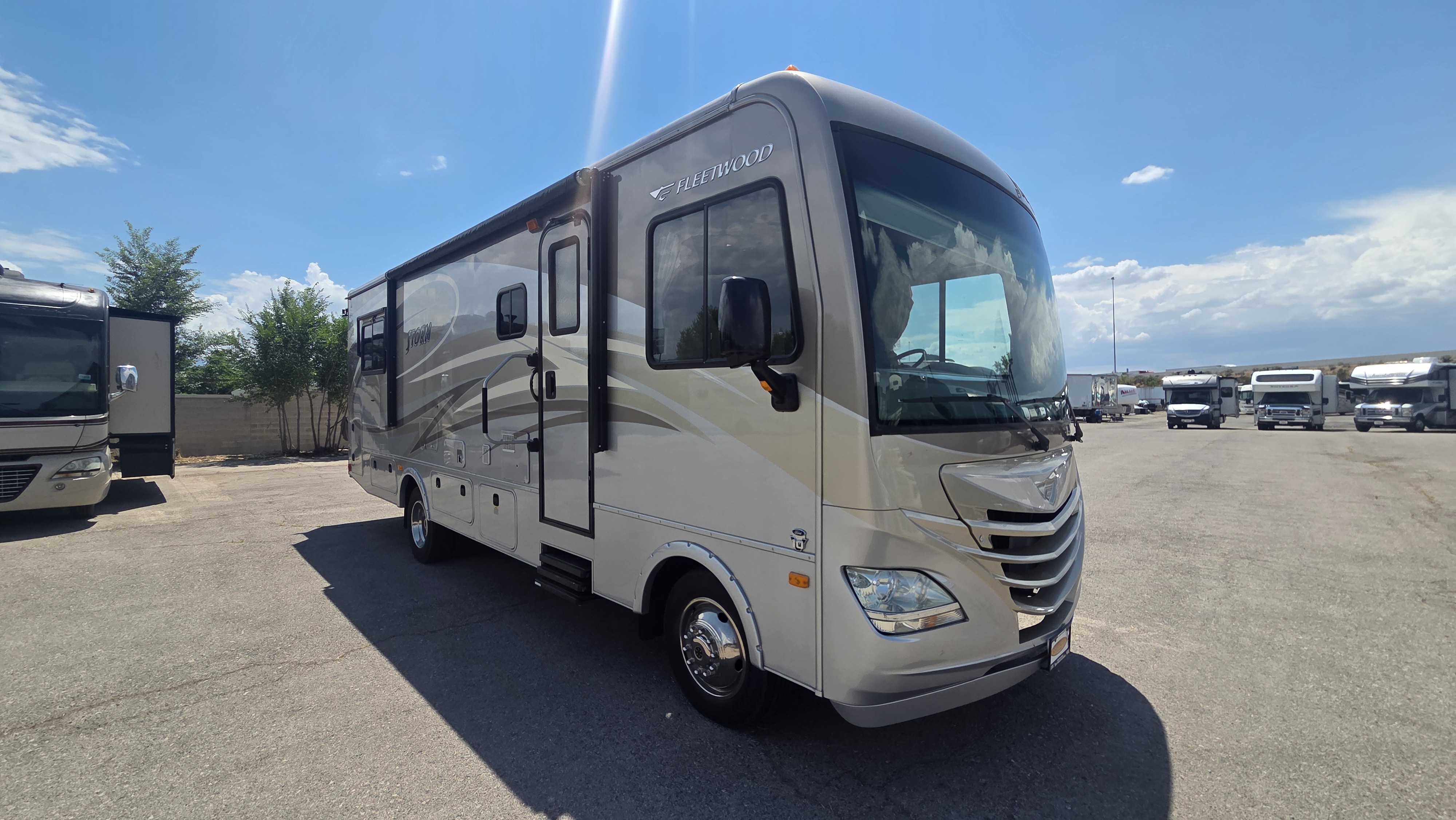 2014 Fleetwood Storm 28F in salt lake city UT
