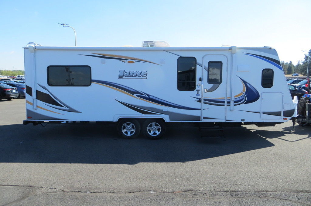 2014 Lance Travel Trailer 2385 in deer park WA