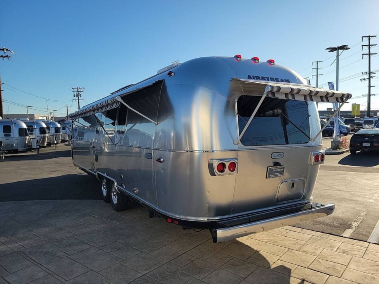A photo of this 2026 Airstream Classic 33FB Queen
