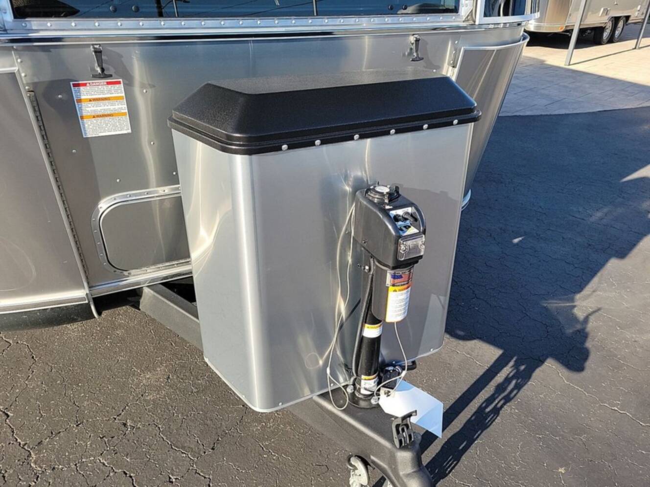 A photo of this 2026 Airstream Classic 33FB Queen
