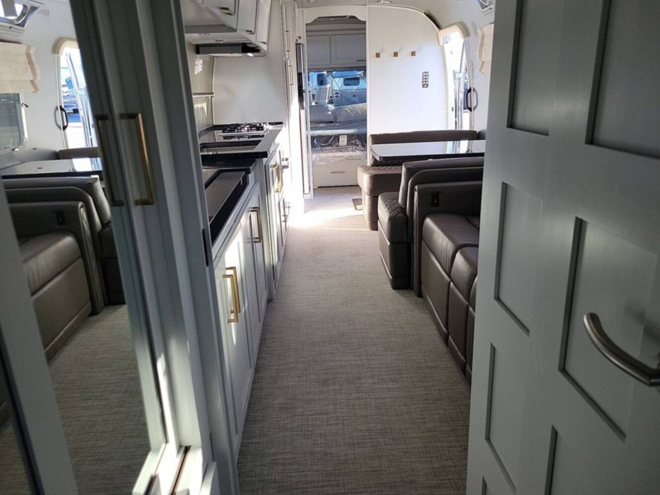 A photo of this 2026 Airstream Classic 33FB Queen