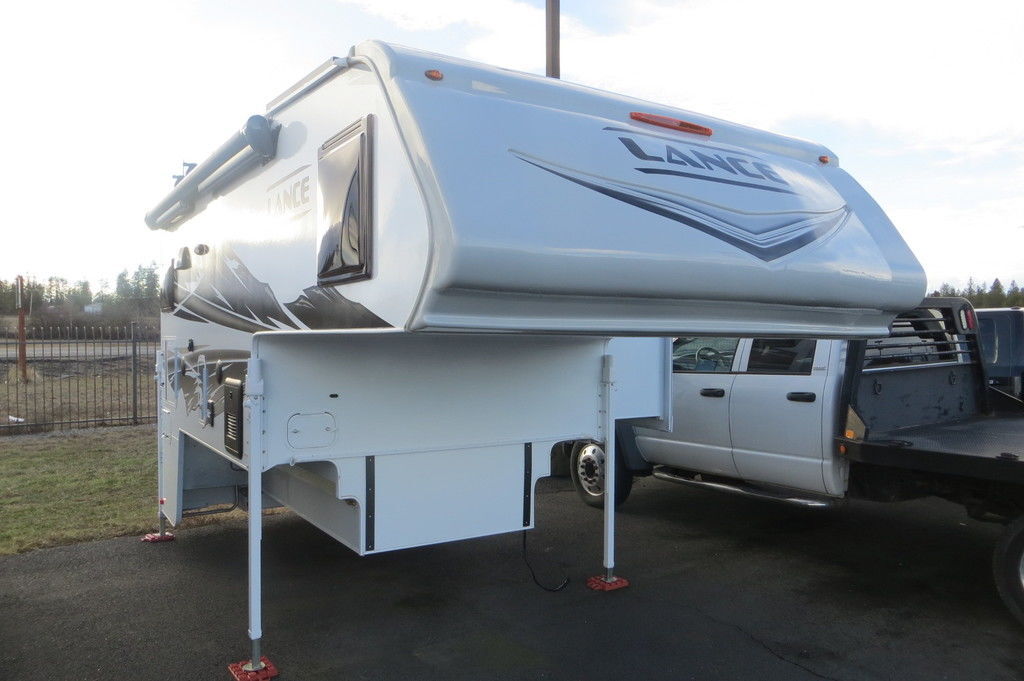 2026 Lance Truck Campers Long Bed 975 RV