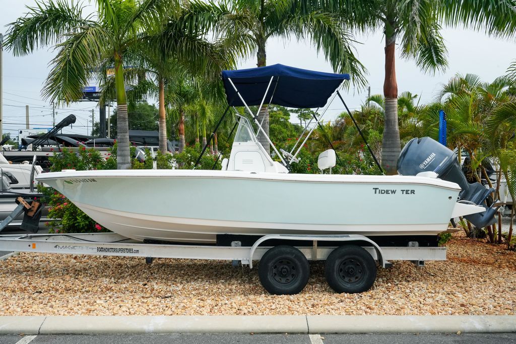2011 Tidewater 196 CC Adventure in palm harbor FL