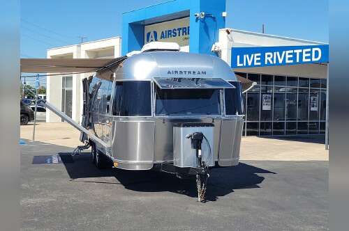 2019 Airstream International Serenity 25FB Queen in midway city CA