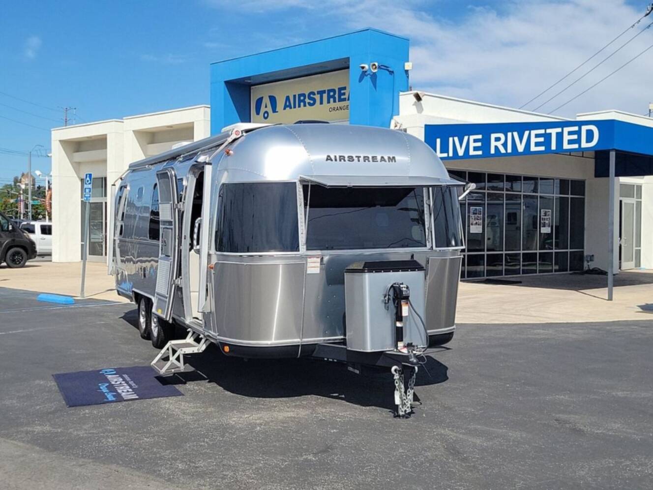A photo of this 2026 Airstream Classic 28RB Twin