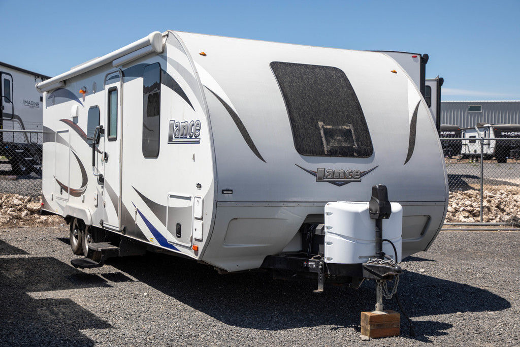 2016 Lance M-1985 RV
