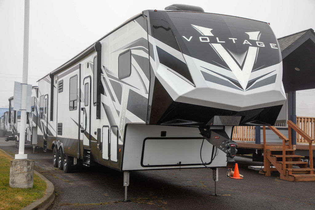 2022 Dutchmen Voltage Triton 4191 in spokane WA