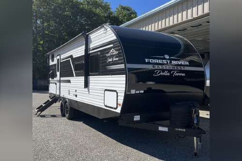 2026 East To West, Inc. East to West, INC. Della Terra Della Terra 262BH in erie PA