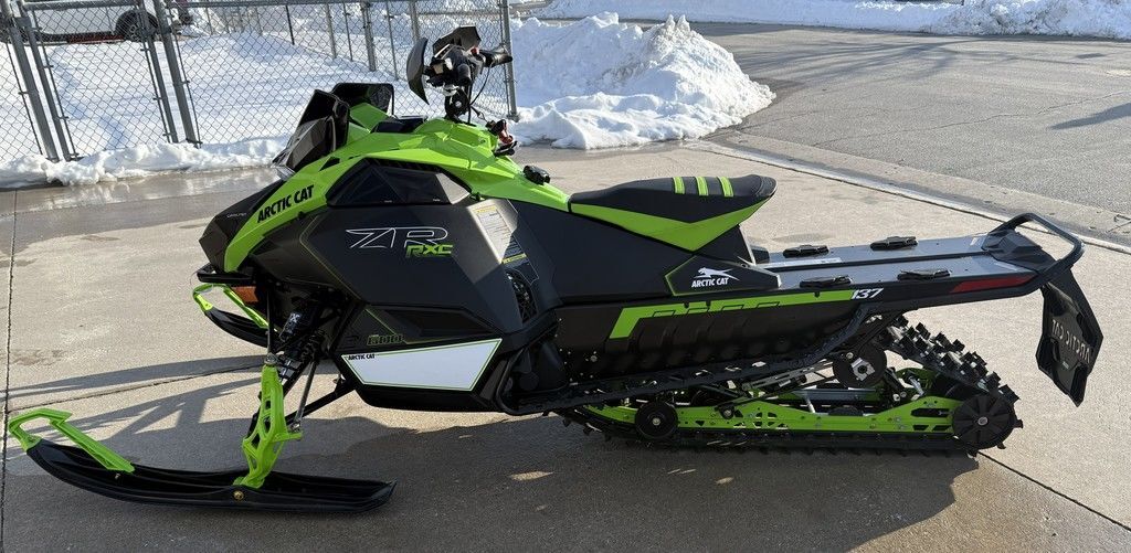 2025 Arctic Cat® ZR 600 R-XC 137"/1.35" Push Button RR 137 in francis creek WI
