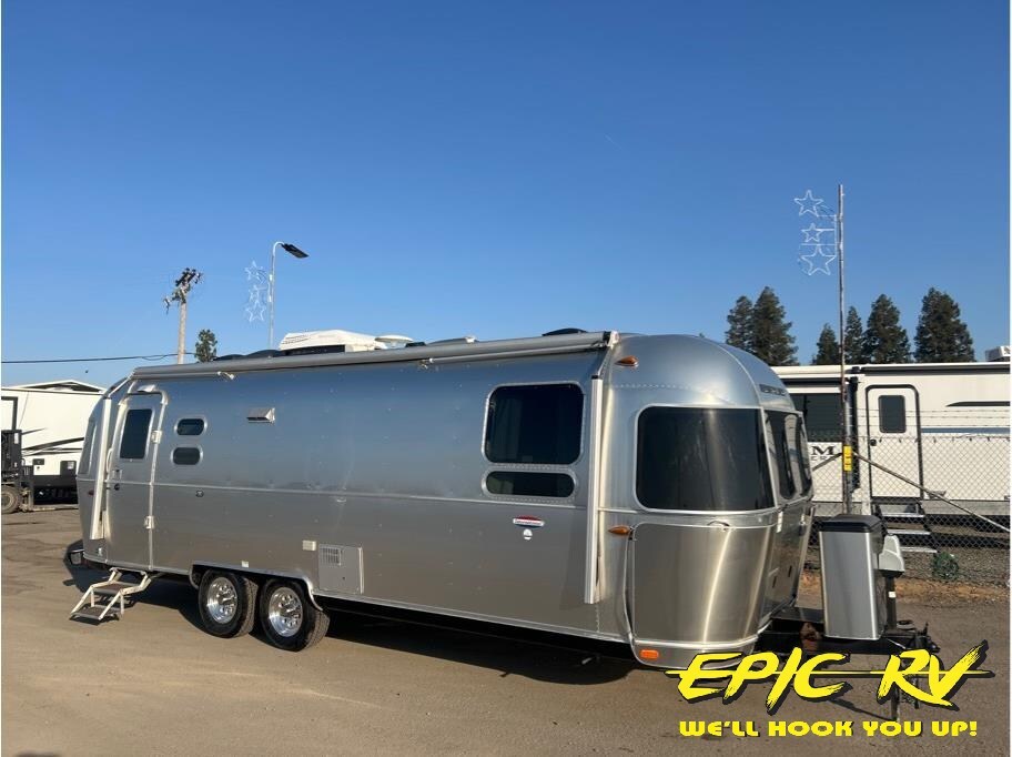 2017 Airstream International Serenity 27FB in madera CA