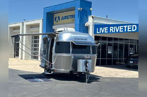 2021 Airstream Caravel 16RB in midway city CA