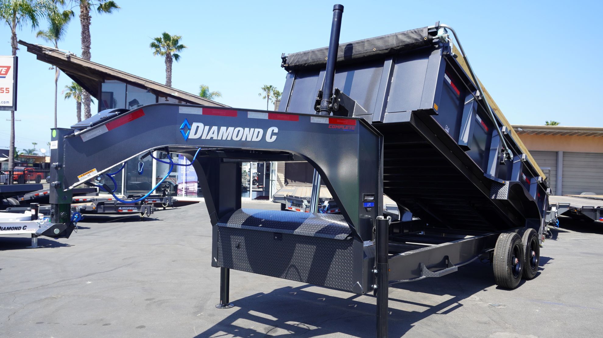 2026 Diamond C LPT-GN 210 16'x81 23k GVWR DUMP TRAILER in Oceanside, CA