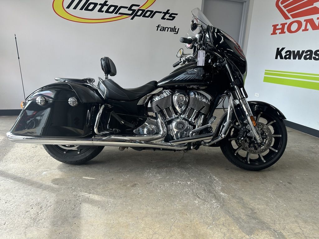 2018 Indian Motorcycle® Chieftain® Limited ABS Thunder Black LIMITED in Barrington, IL