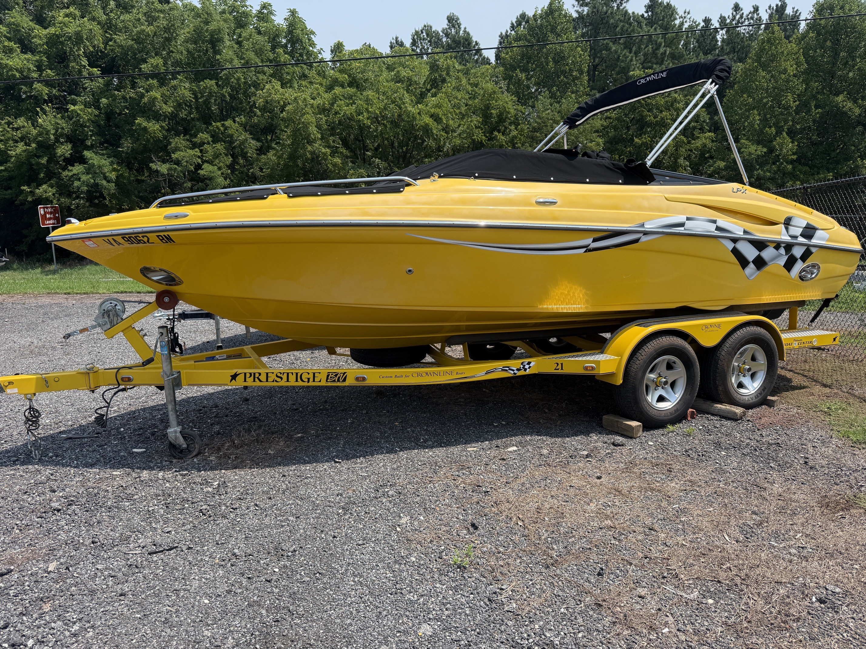 2007 Crownline Bowrider 21 SS in penhook VA