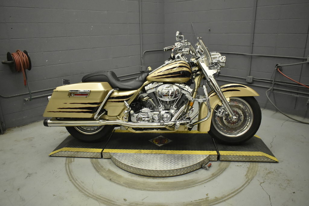 2003 Harley-Davidson® FLHRSEI2 - Screamin' Eagle Road King® FLHRSEI in Great Falls, MT