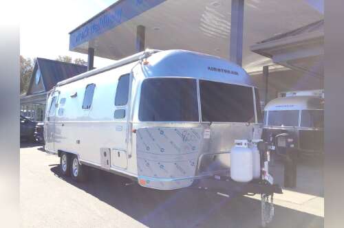 2026 Airstream Flying Cloud® 25FB in lorain OH